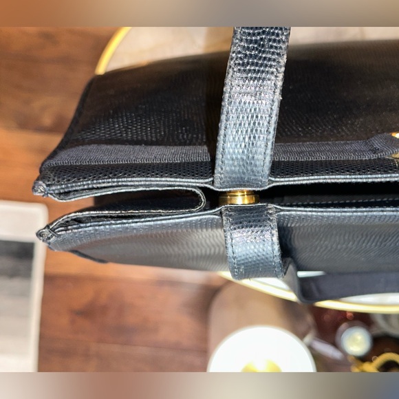 Salvatore Ferragamo Lizard Embossed Vara Tote + Matching Wallet Set • Vintage - Picture 6 of 16